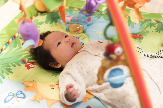 赤ちゃん,ベビーベッドガード,