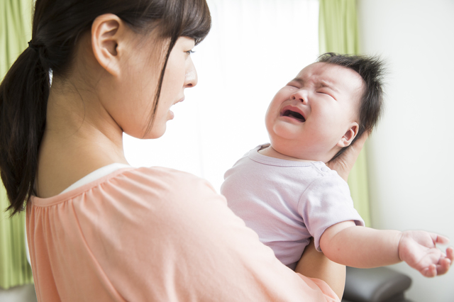 泣く赤ちゃん,夜泣き,対策,