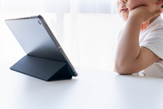 スマホタブレットのメリット,スマホ,テレビ,子ども