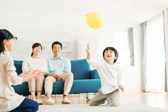 ①風船パス何回できるかな?,室内,ゲーム,