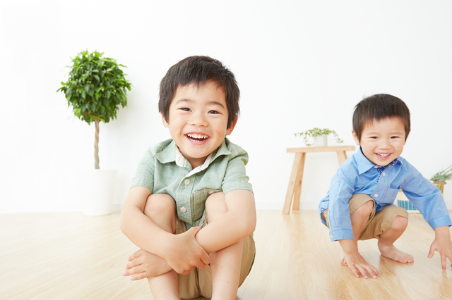 ②おしり競争どっちが速い?,室内,ゲーム,