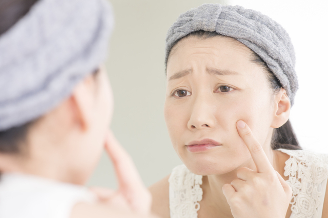 肌荒れに悩む女性,妊娠,6ヶ月,赤ちゃん