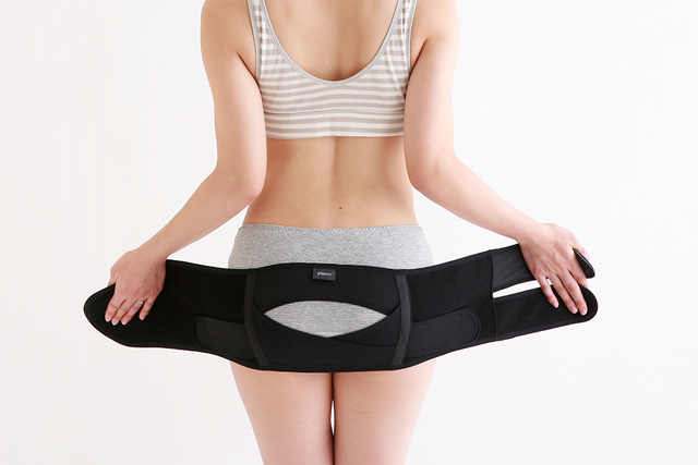 おしりを乗せるだけで、骨盤の位置にきちんとフィットする立体設計,帝王切開,ピジョン,骨盤ベルト