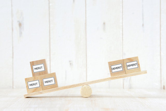 「低解約返戻金型終身保険」のメリットデメリット,終身保険,学資保険,