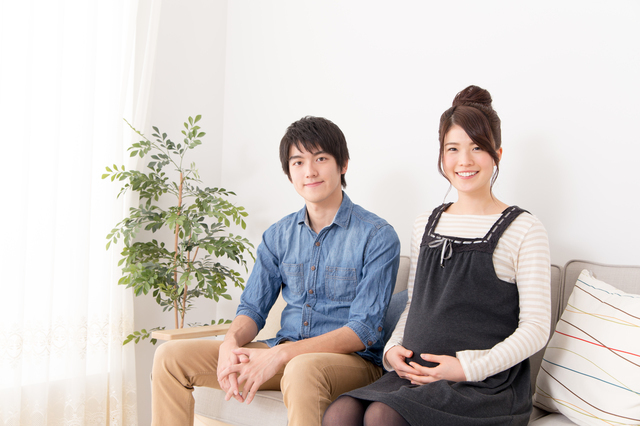 妊婦と夫,腹帯,戌の日,