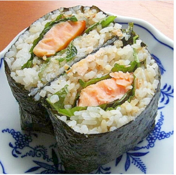 おかか＆残り物シャケおにぎらず,朝ごはん,10分,レシピ