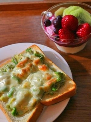 アボカドで朝トースト,離乳食,アボカド,