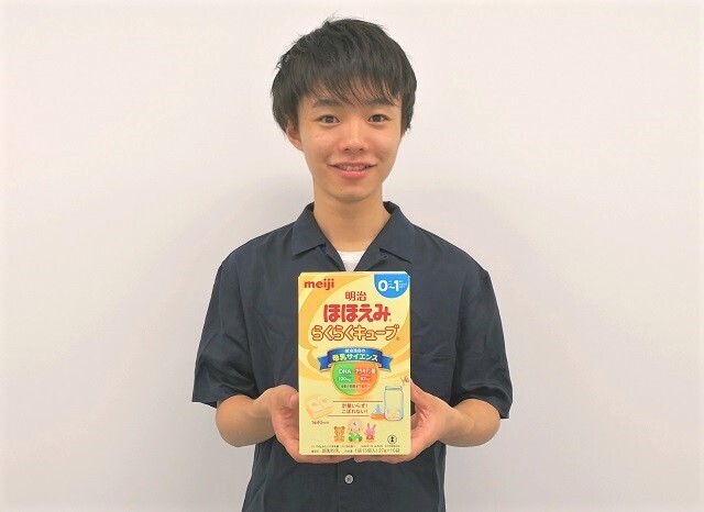 読者モデル✖『明治ほほえみ らくらくキューブ』,ミルク,授乳,