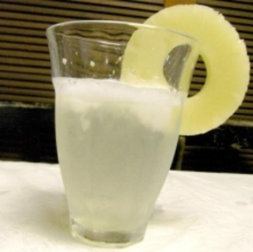 缶詰のシロップが余ったら♪簡単☆パイナップルソーダ　,レシピ,科学,