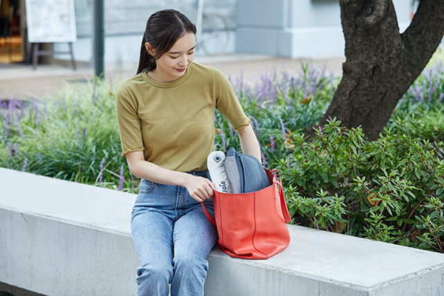 軽量でコンパクトにたためるからおでかけの時にも重宝,ベビーキャリア,カトージ,