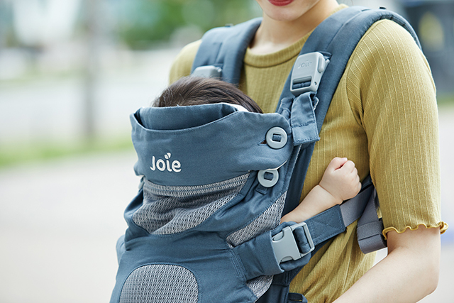 乳児用ブースターが内蔵型,ベビーキャリア,カトージ,