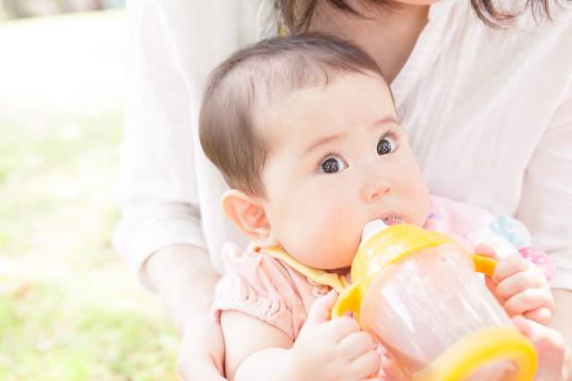 赤ちゃん 水分補給,離乳食,グッズ,
