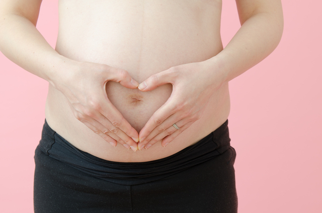 妊娠中のお腹,妊娠,尿蛋白,