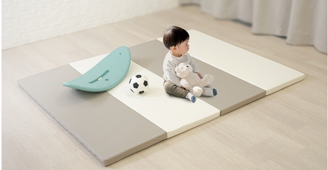 折りたたみプレイマット,