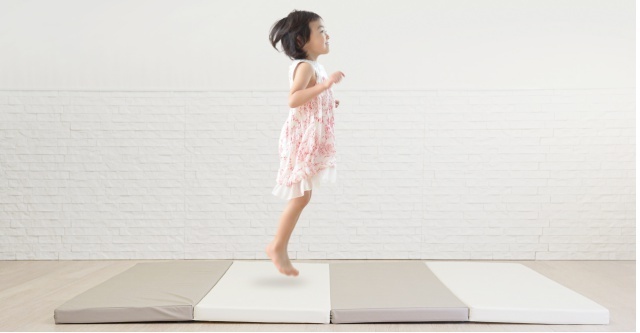 折りたたみプレイマット,