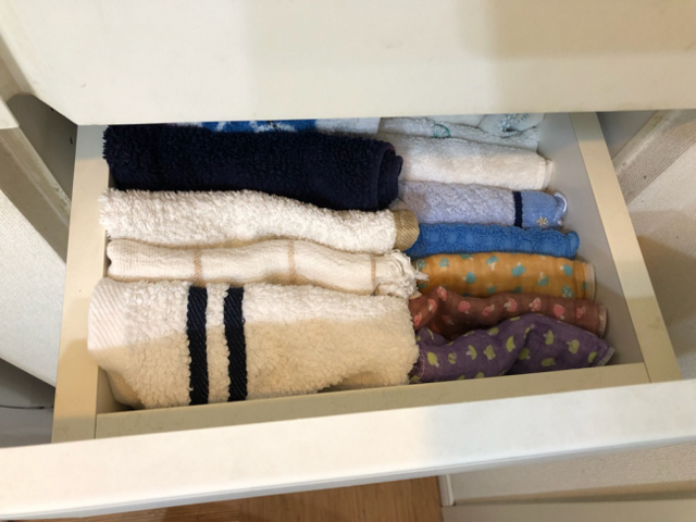 足元収納,タオル,