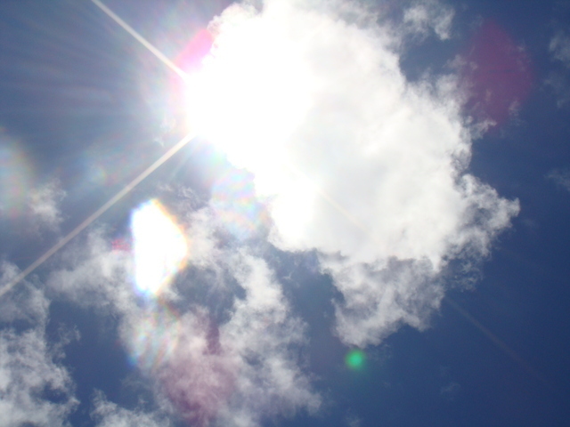 暑い 太陽 光,熱中症,赤ちゃん,