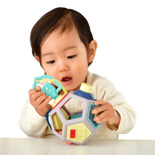 ,おもちゃ,いたずら,知育玩具