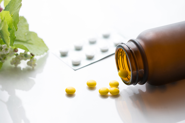 薬錠剤,妊娠28週,胎児,