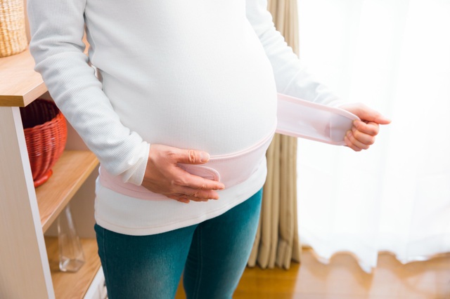 サポートベルトタイプの腹帯腹帯をする妊婦,腹帯,妊婦,人気