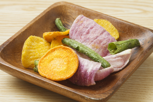 野菜チップスイメージ,子ども,おやつ,