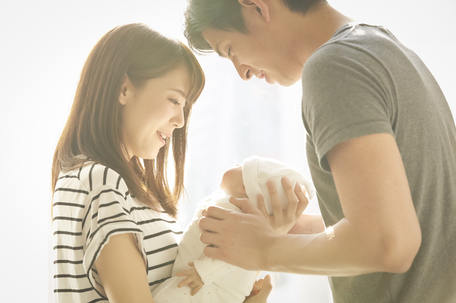 新生児とママとパパ,出産祝い,お返し,