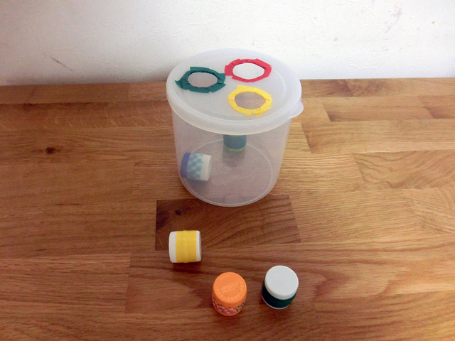 ペットボトルのフタ落とし 手作り 作り方,100均,手作り,おもちゃ