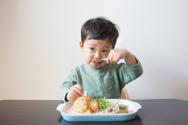 男の子の食事,食事マナー,