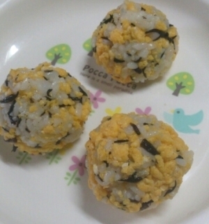 離乳食完了期☆ひじきと炒り卵のおにぎり,離乳食,おにぎり,