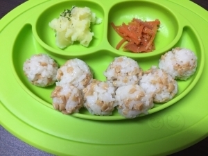 【離乳食 完了期】少しはマシ⁉納豆ごはんボール,離乳食,おにぎり,