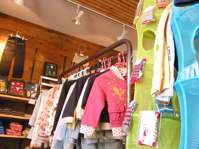 子供服 店 売り場,子供服,サイズ,