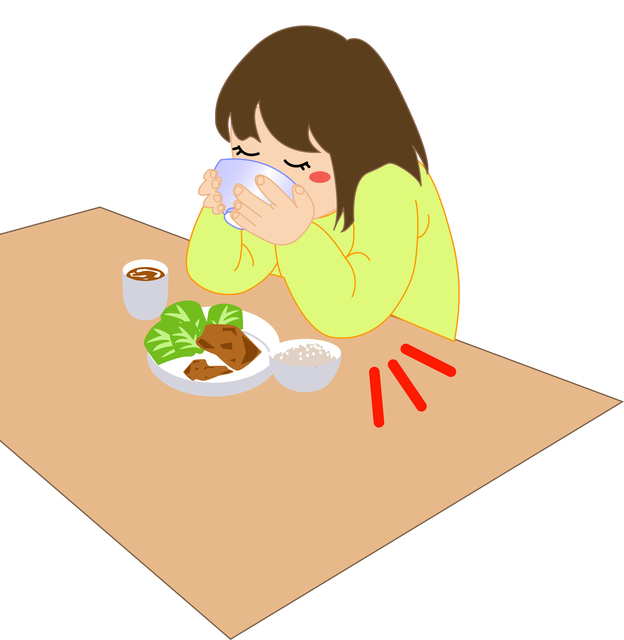 肘を付く子供,食事マナー,