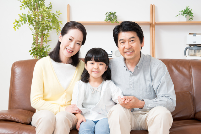 おじいちゃんおばあちゃんと孫,子ども,イヤイヤ期,対処法